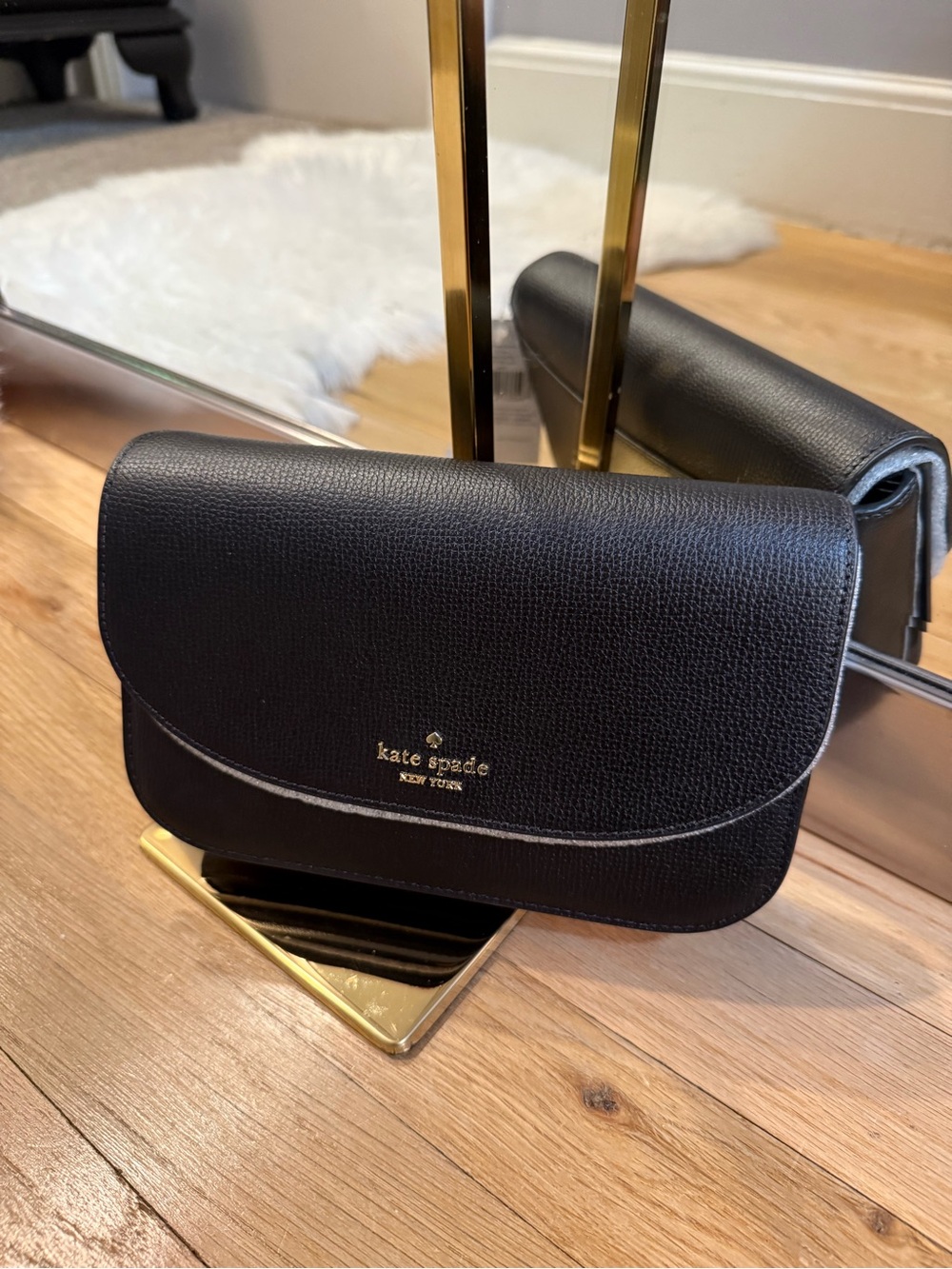 Kate Spade black leather crossbody with gold chain strap - Picture 2 of 6
